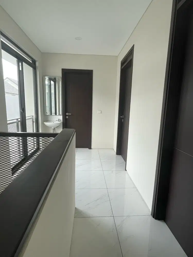 Dijual rumah modern di Tatar Tarubhawana KBP