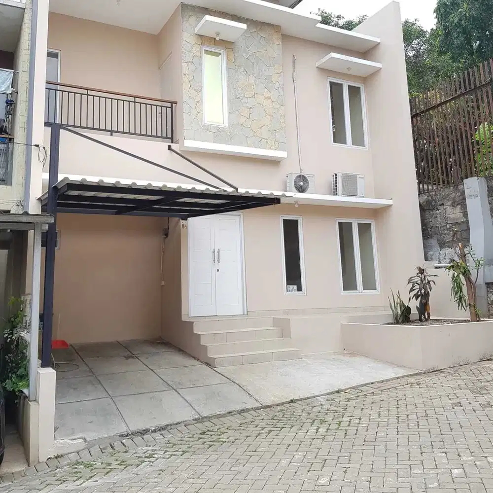 Rumah 1.35 M cluster bintaro Di jln Aria putra