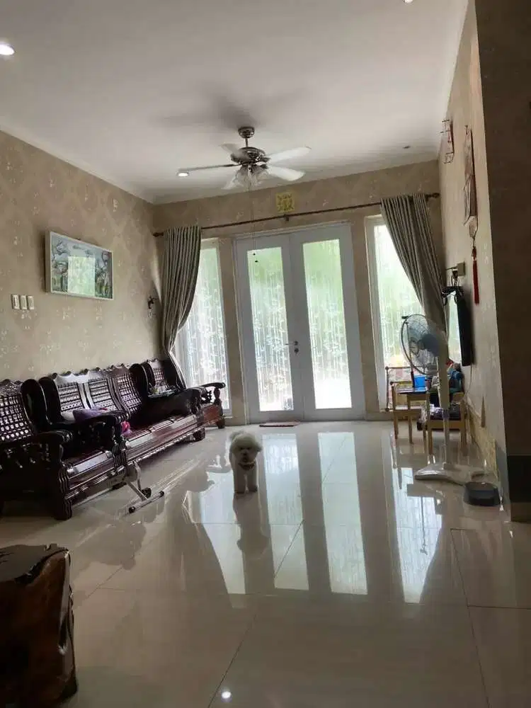 Dijual Rumah Casa Jardin Jakarta barat