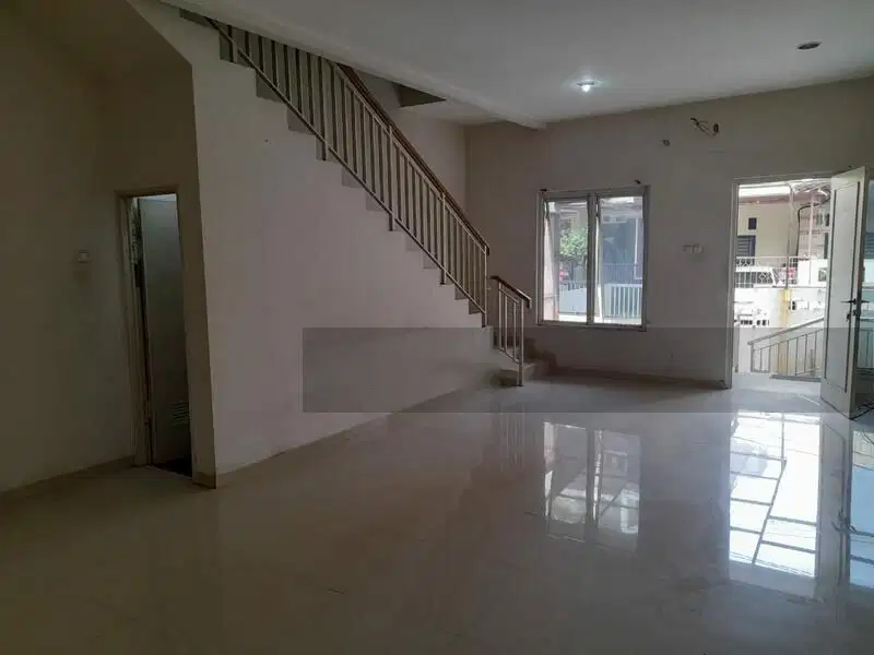 Disewakan Rumah 2 Lantai di Kelapa Gading