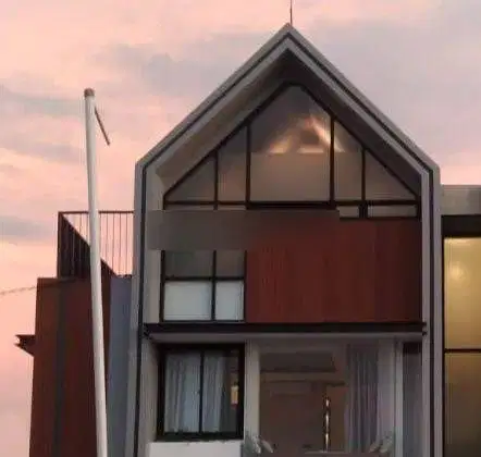 Investasi Rumah 2 lantai mewah murah di tangerang akses Dekat Tol