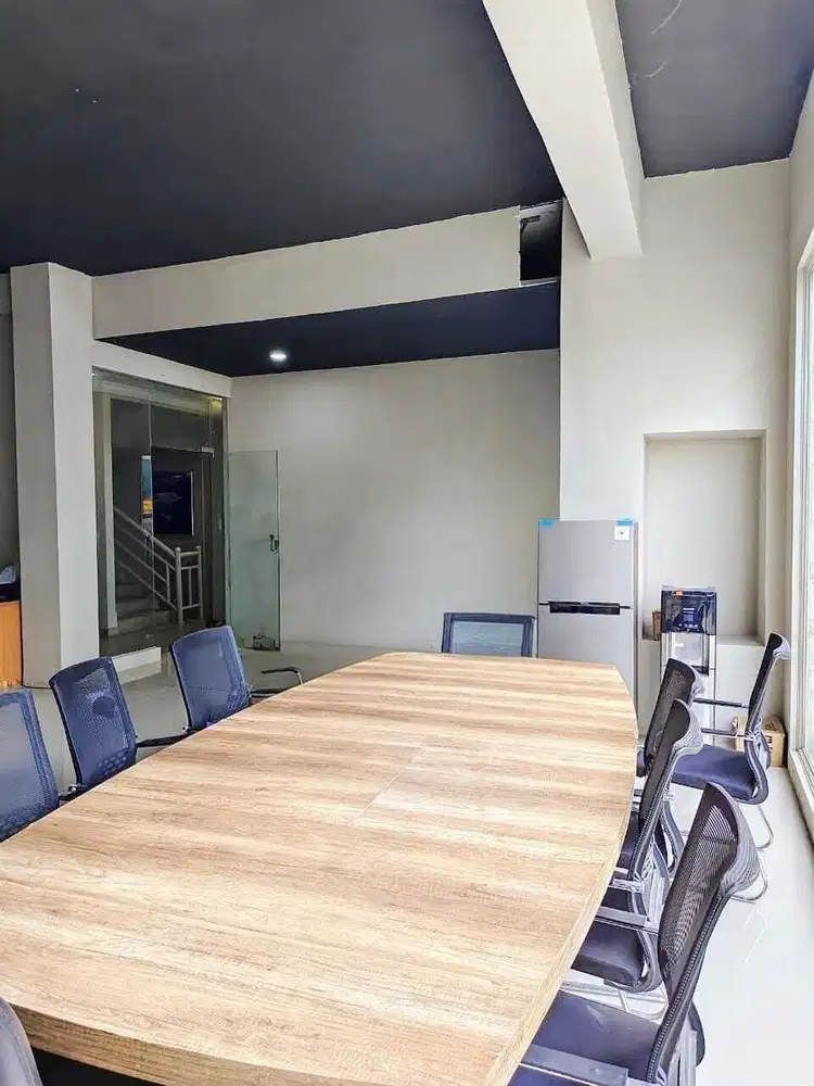 Sewa Ruang Usaha Di Komplek Ruko Kemang Luas 145m²