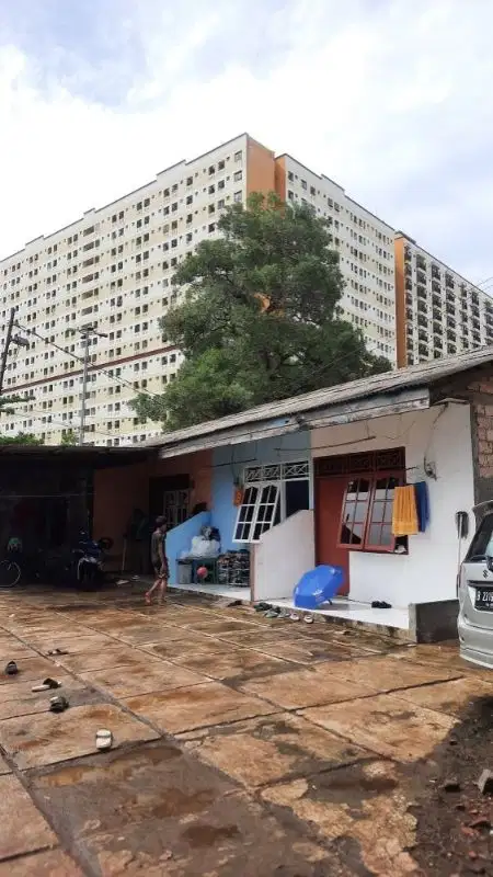 Tanah dbwh psran Kebagusan Ps.Minggu dekat tol -+540mtr Shm 8,5jt/mtr