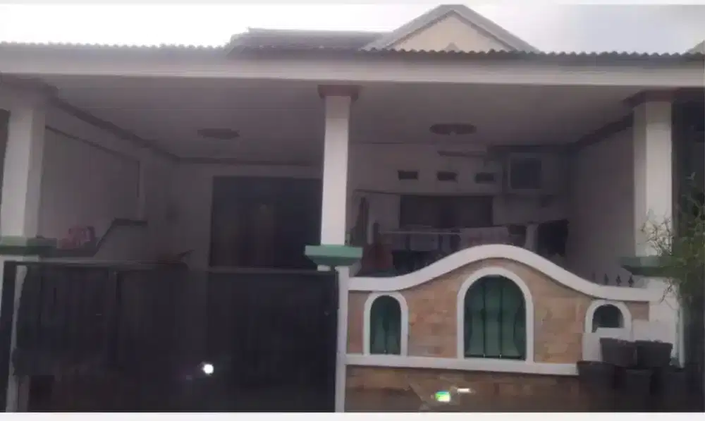 Rumah siap Huni bebas banjir dekat stasiun Villa Dago Pamulang