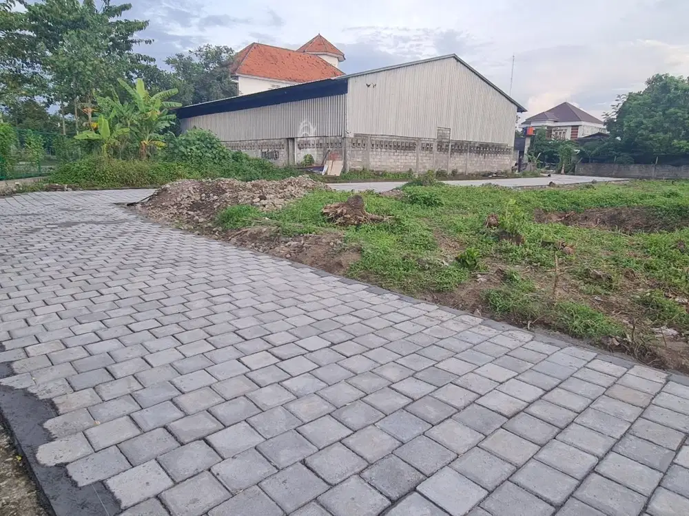 Utara Kampus UGM: Dijual Tanah Strategis Jogja