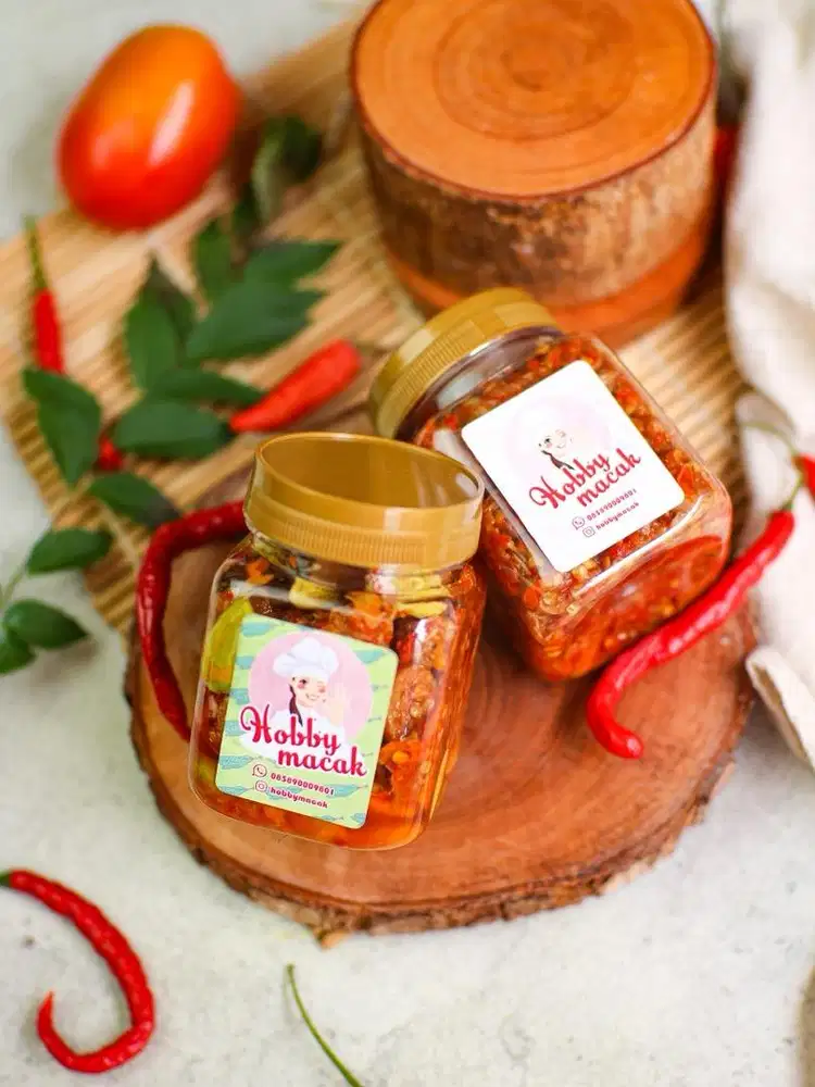 DICARI KARYAWAN WANITA BISA NAIK MOTOR & MASAK