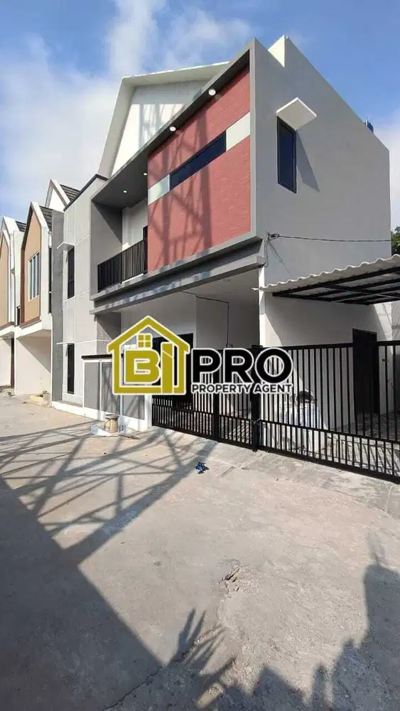 DI JUAL RUMAH SIAP HUNI DI KAMPUNG RAMBUTAN JAKARTA TIMUR