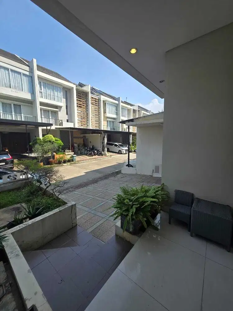 Dijual Rumah Grisenda lucky park 8,5x18 jarang ada termurah