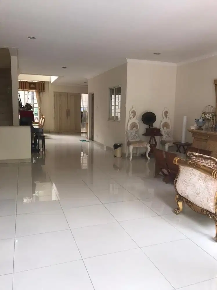 Dijual Rumah di Long Beach PIK