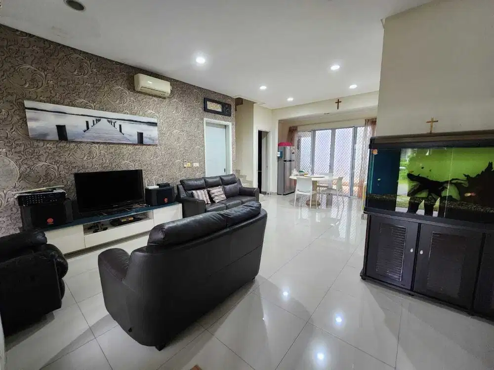 Di Jual Rumah Amerika Latin Green Lake City Ukuran 10x18 Selatan