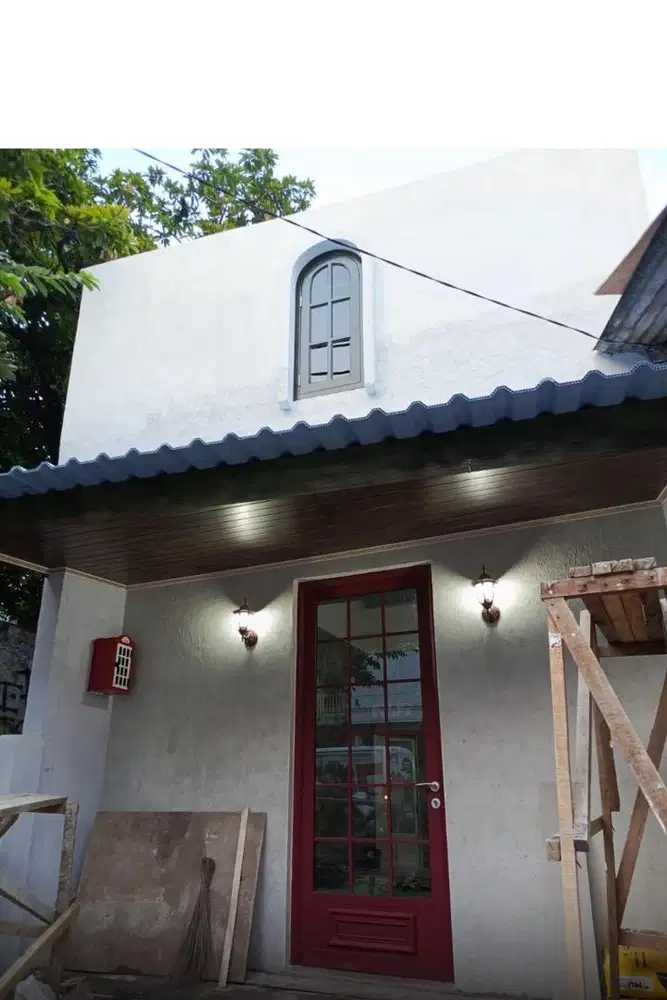 Disewakan kantor atau tempat usaha pinggir jalan ramai, lux