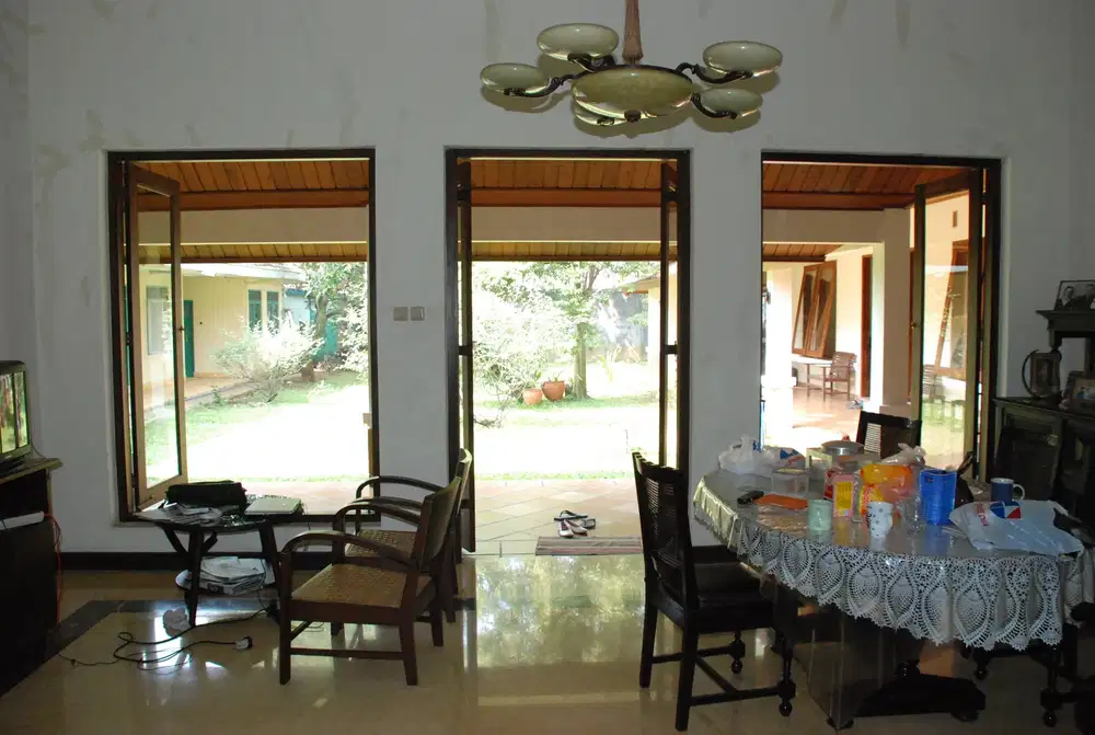 Murah!! Rumah Bagus dan Luas di Sayap Riau, Bandung