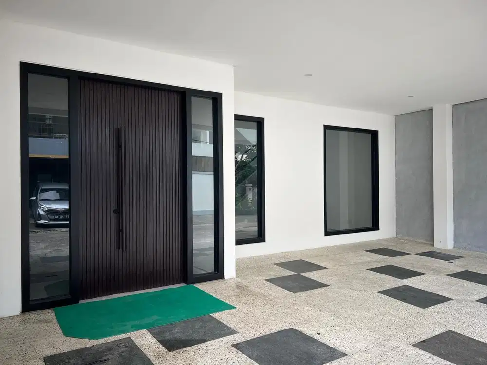 Rumah 3 Lantai Gading Arcadia, Kelapa Gading, Jakarta Utara (e0113off)