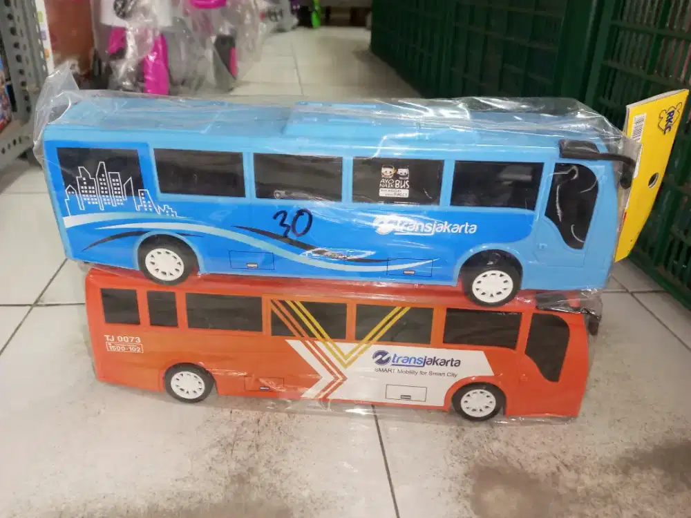 Mainan Anak Bis Transjakarta