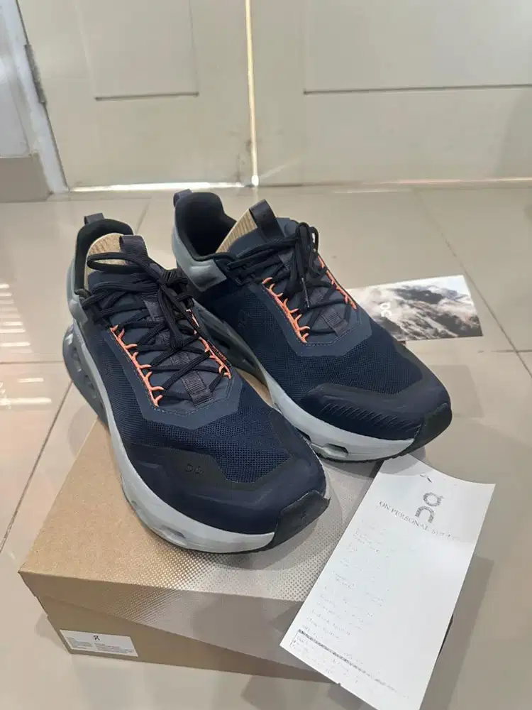 Sepatu On Cloud Nova X warna Ink Canyo Nomor 47