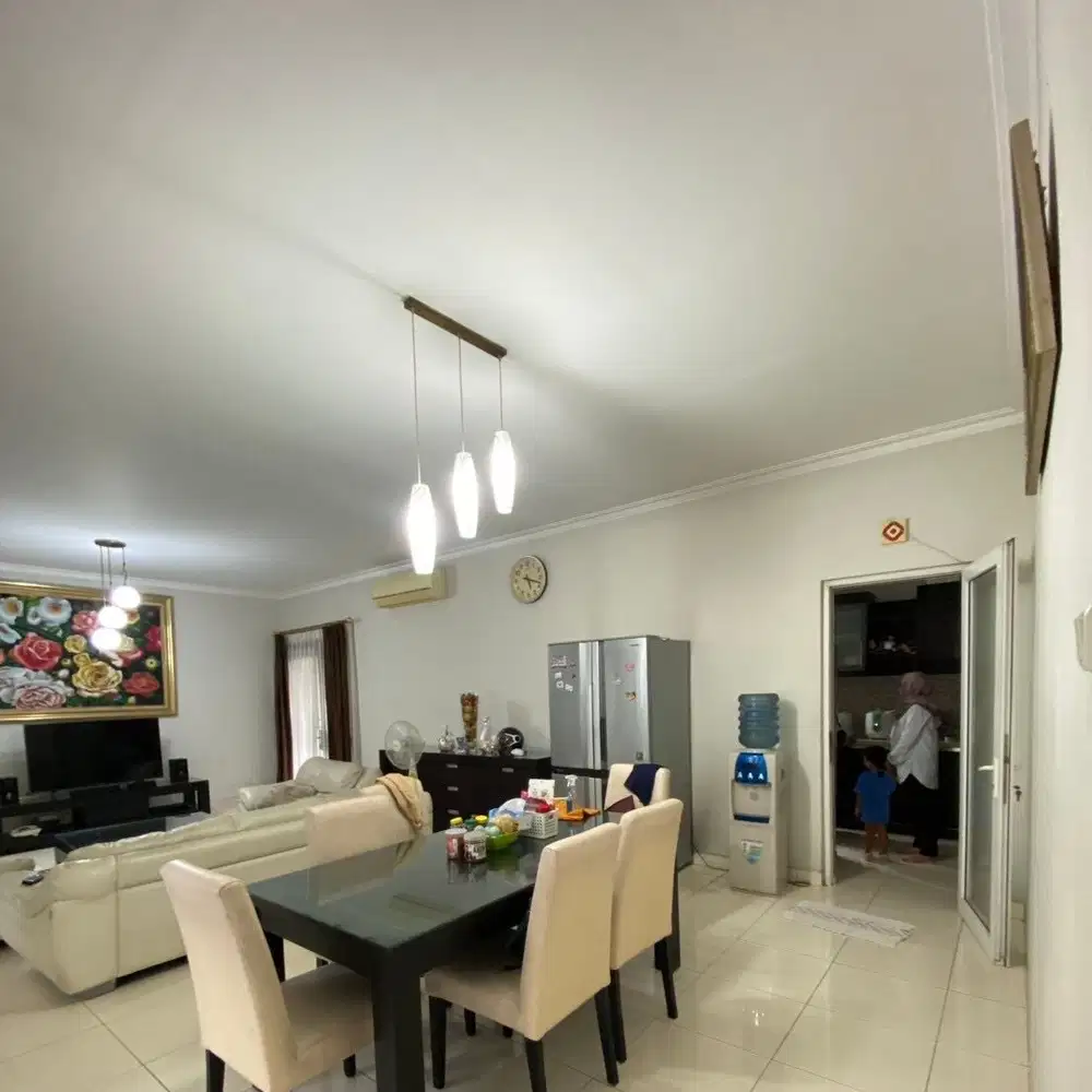 Dijual Rumah Luas Rapih Siap Huni Cluster Nyaman Kota Wisata Cibubur