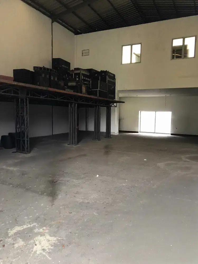 DISEWAKAN CEPAT GUDANG DI KAWASAN PUSAT NIADA TERPADU (DAAN MOGOT)