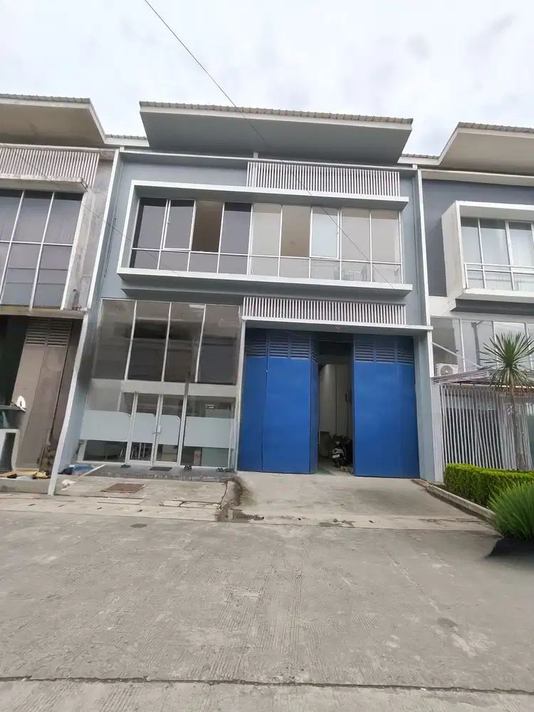 Dijual Gudang 15 m ke Peri Kemas