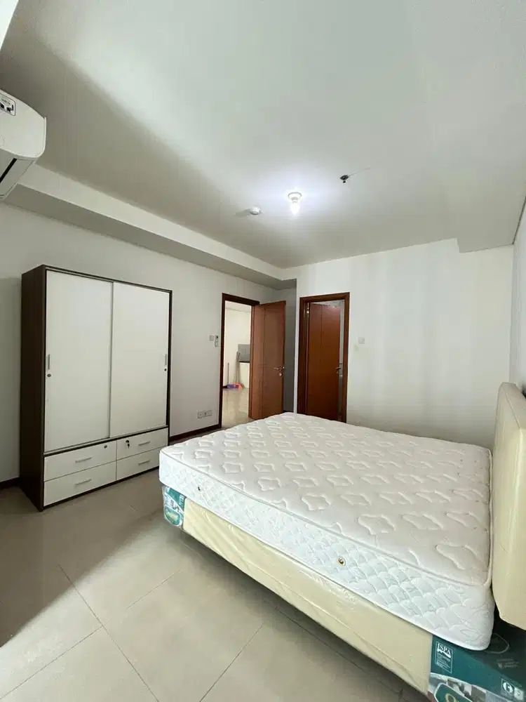 Condominium Green Bay Pluit 2BR Semi Furnished View Laut