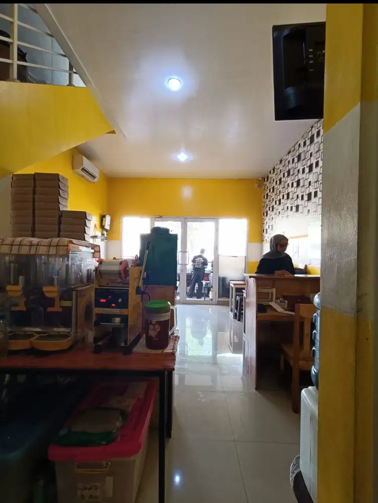 Dijual ruko pisa grande 2 lt lokasi ramai