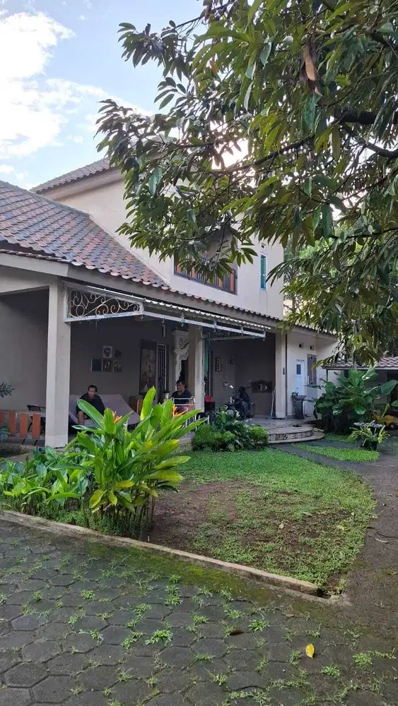 Rumah asri dan murah 2 lantai di Leuwinanggung Depok