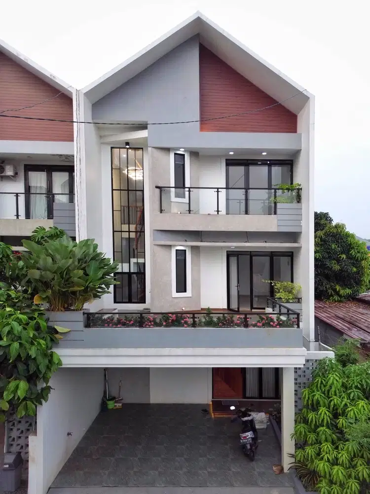 Rumah Mewah Dalam Cluster Akses Dekat Cilandak Dijakarta Selatan