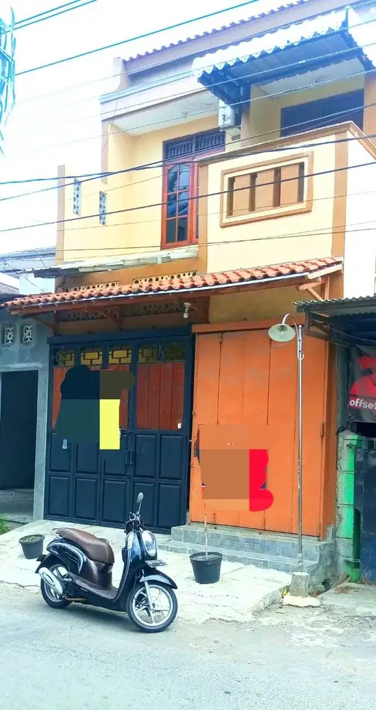 Rumah Bagus Strategis  ada Kios dekat Pusat Bisnis Pasar Kliwon Solo