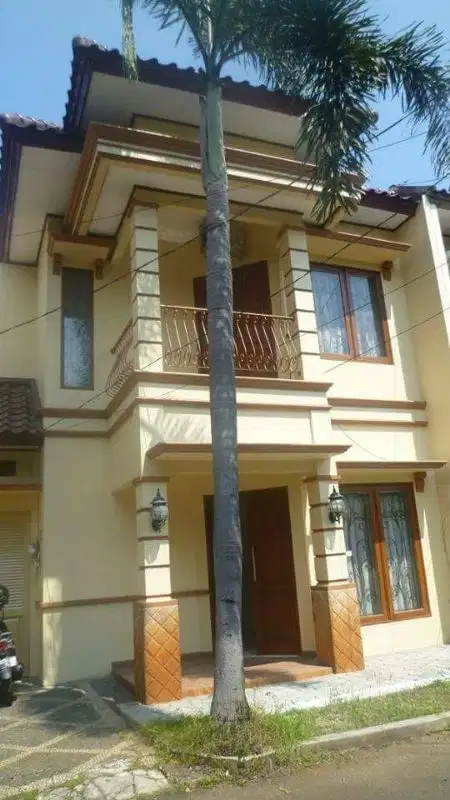 Dijual Cepat Rumah Murah Dalam Townhouse Luas 220 Meter 2 Lantai
