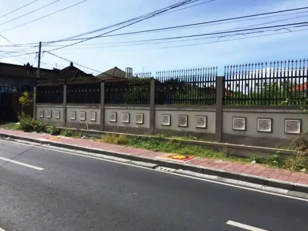 Tanah 111 are di jln utama Batu Belig dkt KutaKerobokanCanggu Bali - Usman Hadi Saputro
