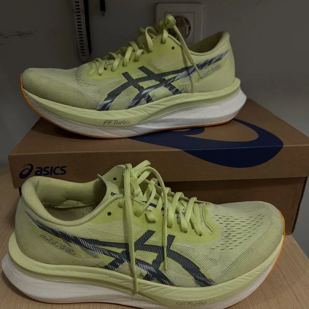Asics Magic Speed 4 - US 10,5 / EUR 44,5 / 28,25cm