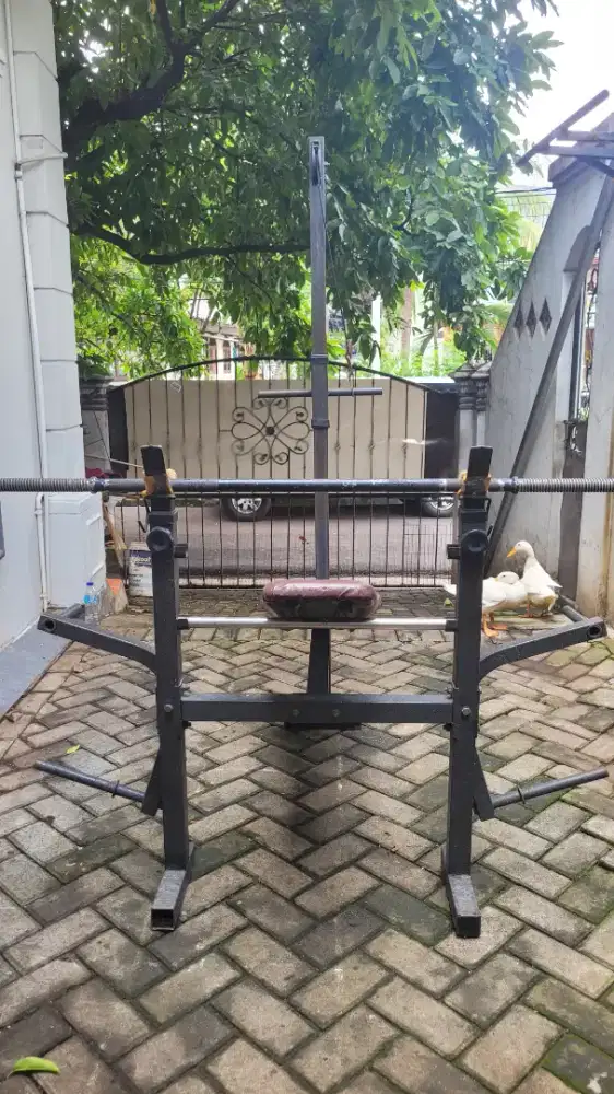 Bench press besi asli kuat