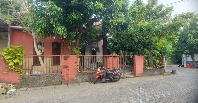 Dijual cepat rumah pojok di tembalang semarang