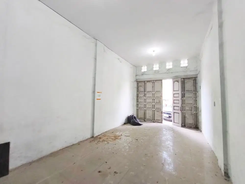 Disewa Ruko Lokasi Strategis di Great Arcade Komplek Cemara Asri