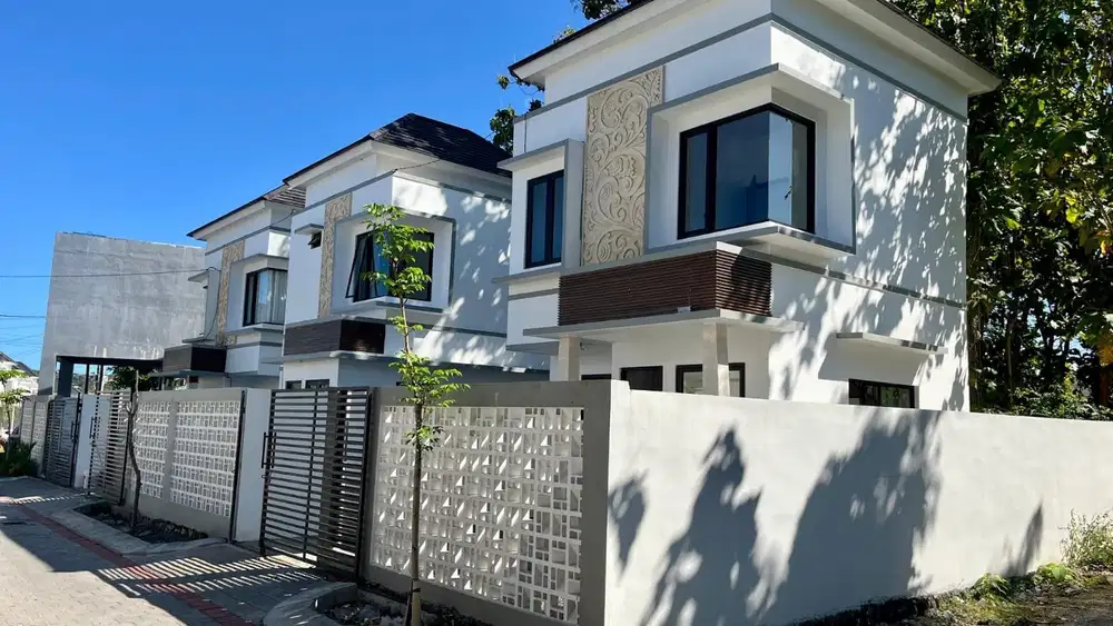 Rumah baru 2 lantai Mumbul Nusa Dua