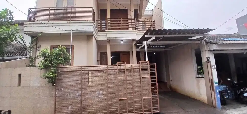 DIJUAL RUMAH 2 LANTAI AREA REMPOA CIPUTAT (10menit dr MRT Lebak Bulus)