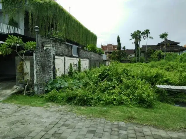 Tanah di area sunset road kuta dkt seminyakjimbaranairport - Usman Hadi Saputro