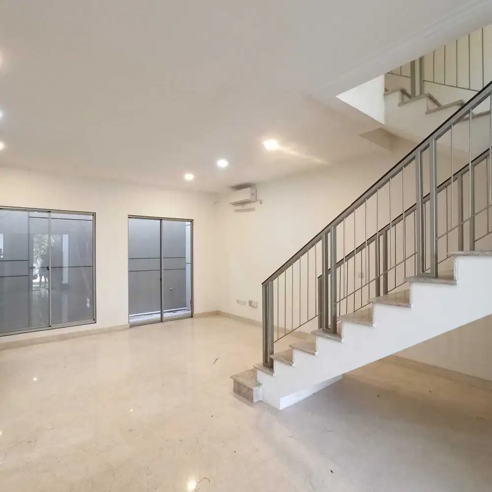 Disewa Rumah Golf Island PIK 8x15 Semi Furnish