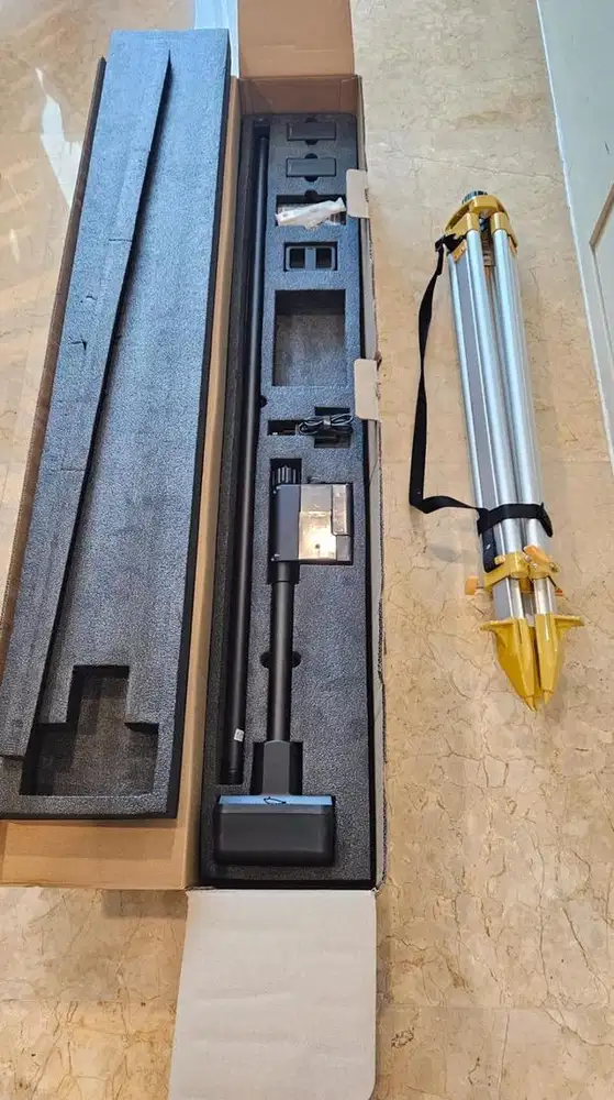 DJI D-RTK 2 Mobile Station + DJI Tripod Base Rover