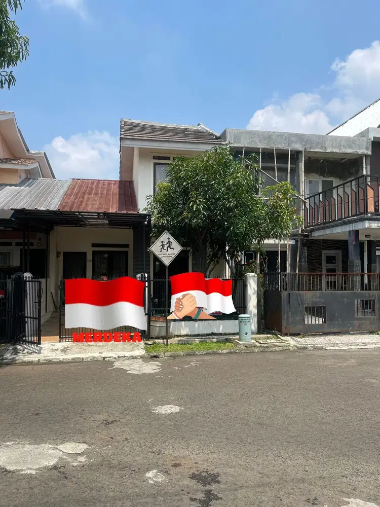 DIJUAL RUMAH 1.5 LANTAI