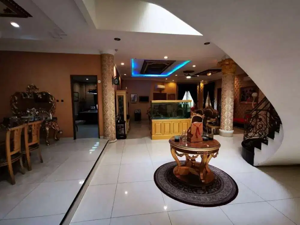 Rumah mewah Danau indah barat,sunter