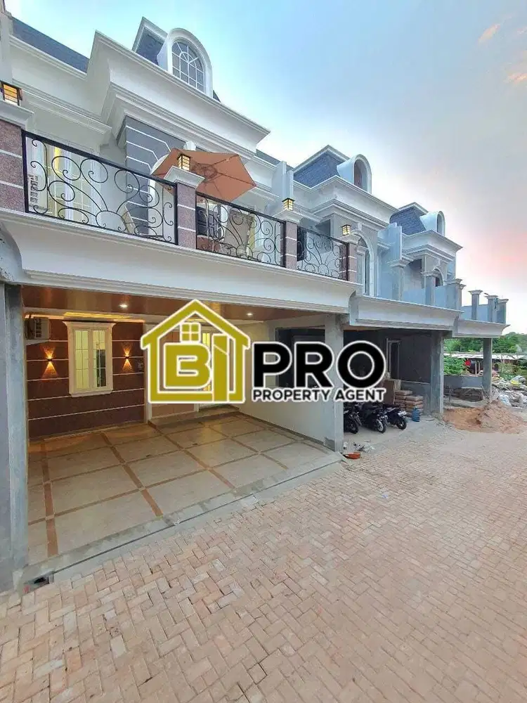 HUNIAN CLUSTER DI PINGGIR JALAN  JAGAKARSA JAKARTA SELATAN