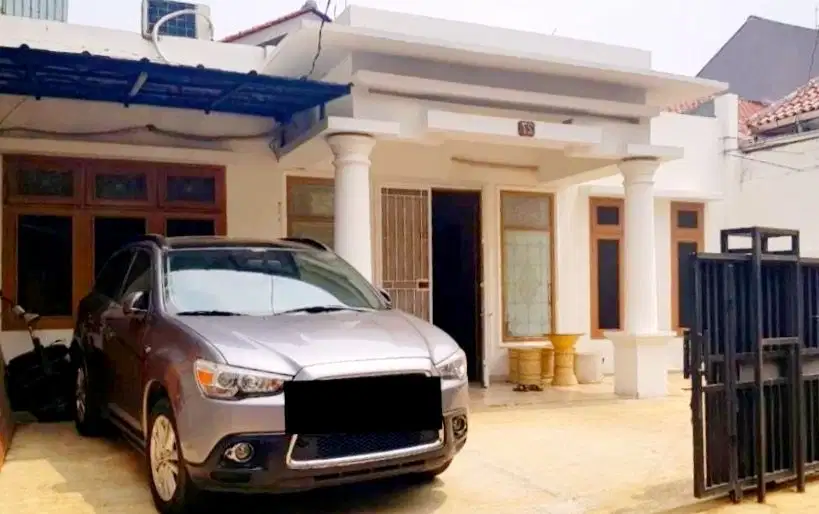 Rumah dekat Gedung ANTAM TB Simatupang, cocok untuk kost, hunian, kant