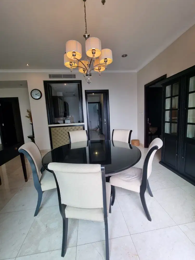 Senayan. Residence. Yg. Cari. Apartment.  Elit.  Hrg.  Bgssss.