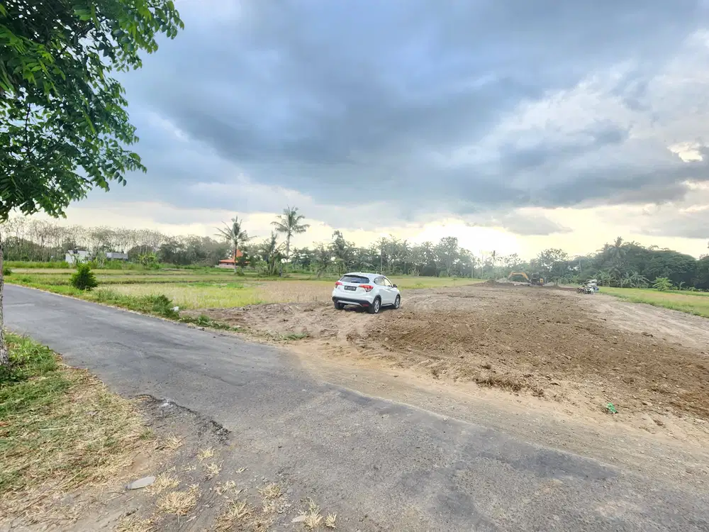 Tanah Jogja Dekat UII di Jalan Kaliurang KM 14