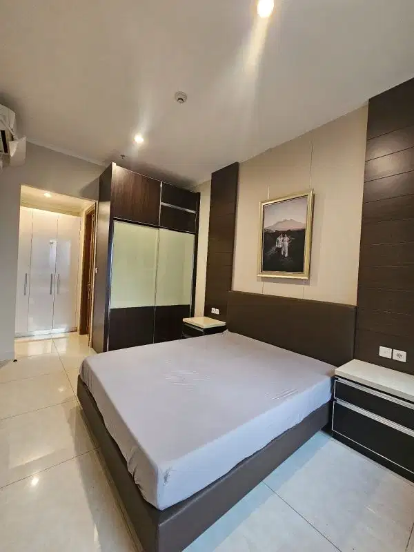DISEWAKAN APARTEMEN TAMAN ANGGREK RESIDENCE