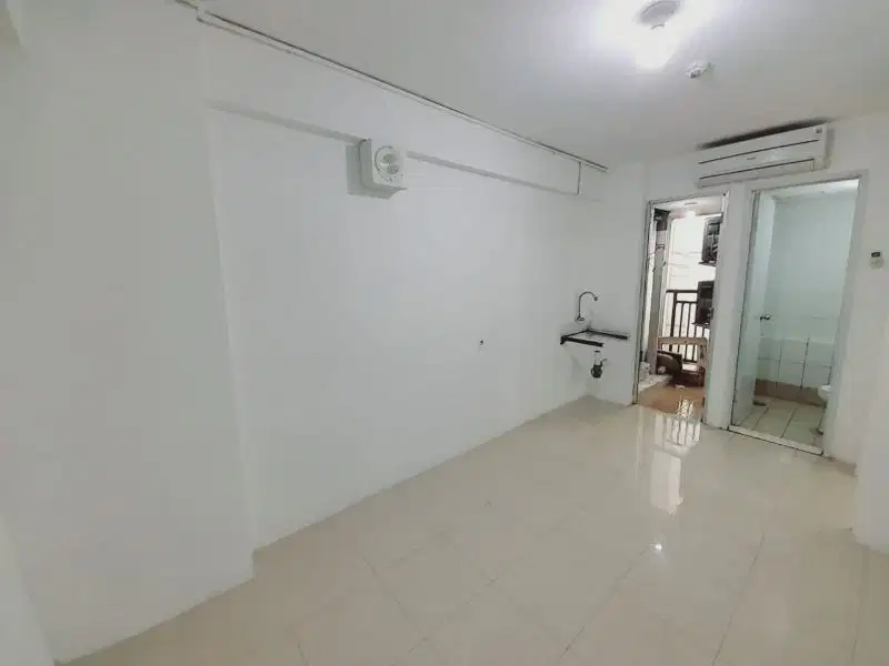 JUAL CEPAT MURAH 2BR UnFurnished Lt. Rendah Bassura City