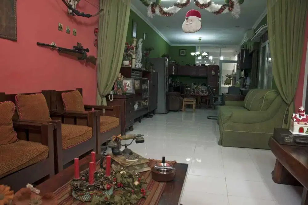 Di jual rumah cantyk kt 3 siap huni  posisi hook