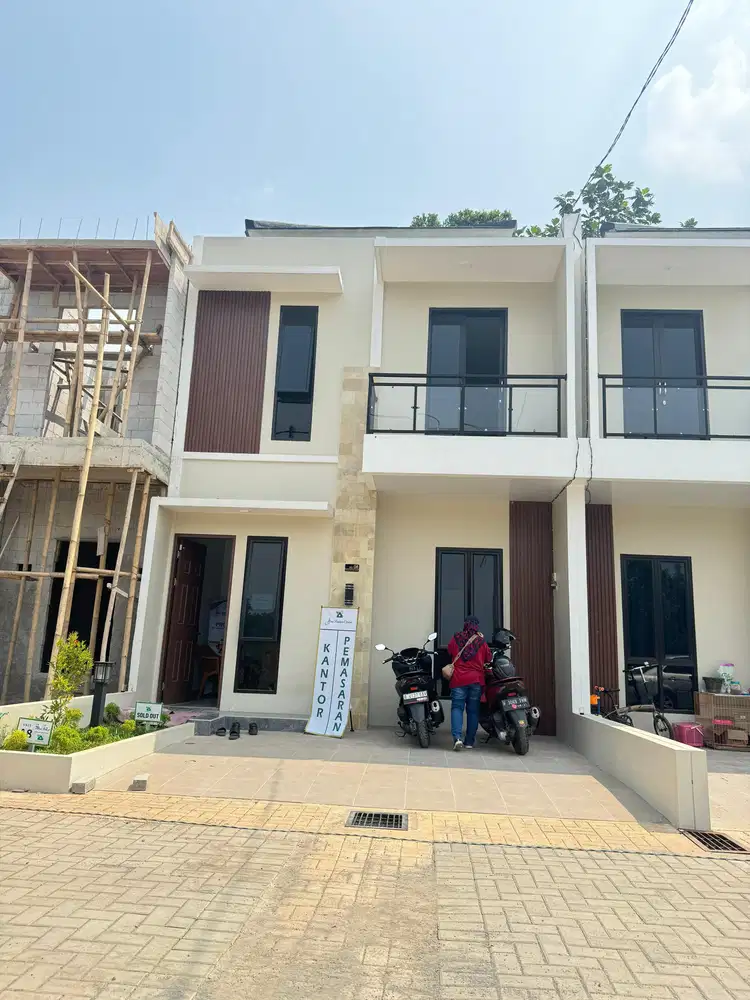 Rumah baru 2 lantai dp 10 juta all in di dekat Cibubur Jakarta Timur