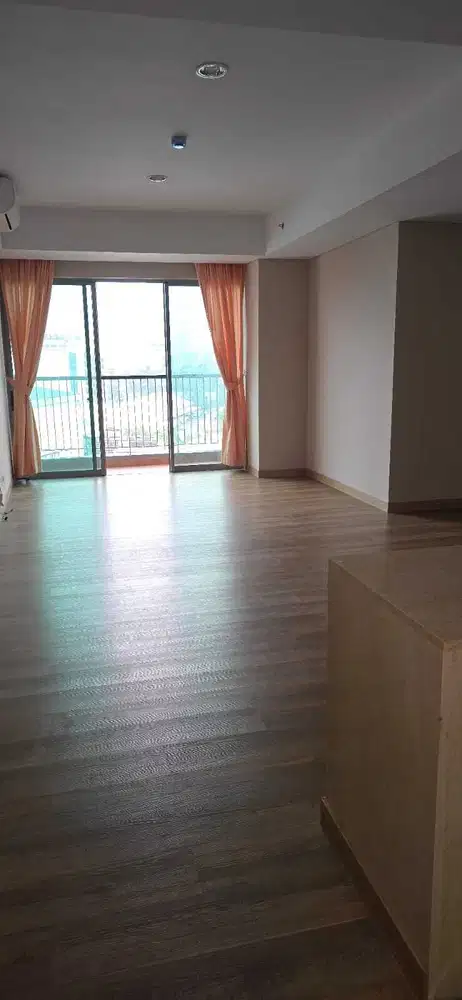 Dijual Cepat Apartemen Holland Village Tower One 3BR Termurah