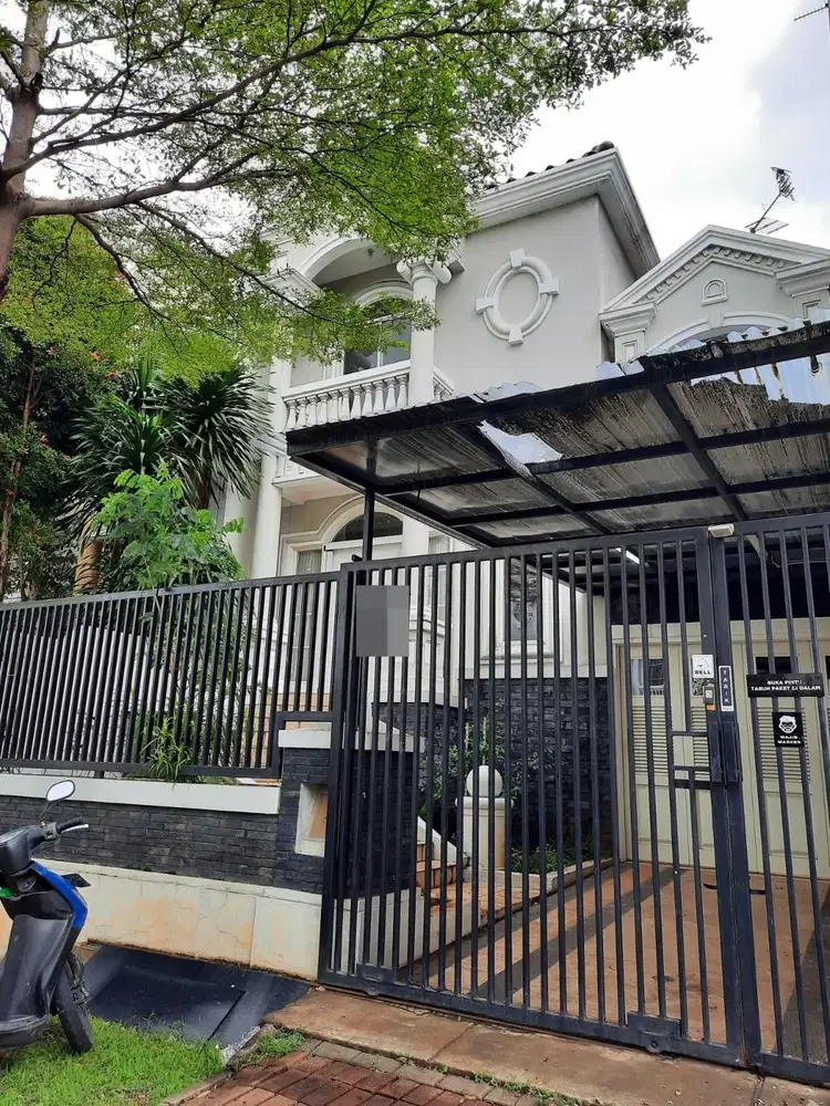 Rumah Layar Permai PIK Disewa 2,5 Lantai Uk 120m2 Semi Furnished